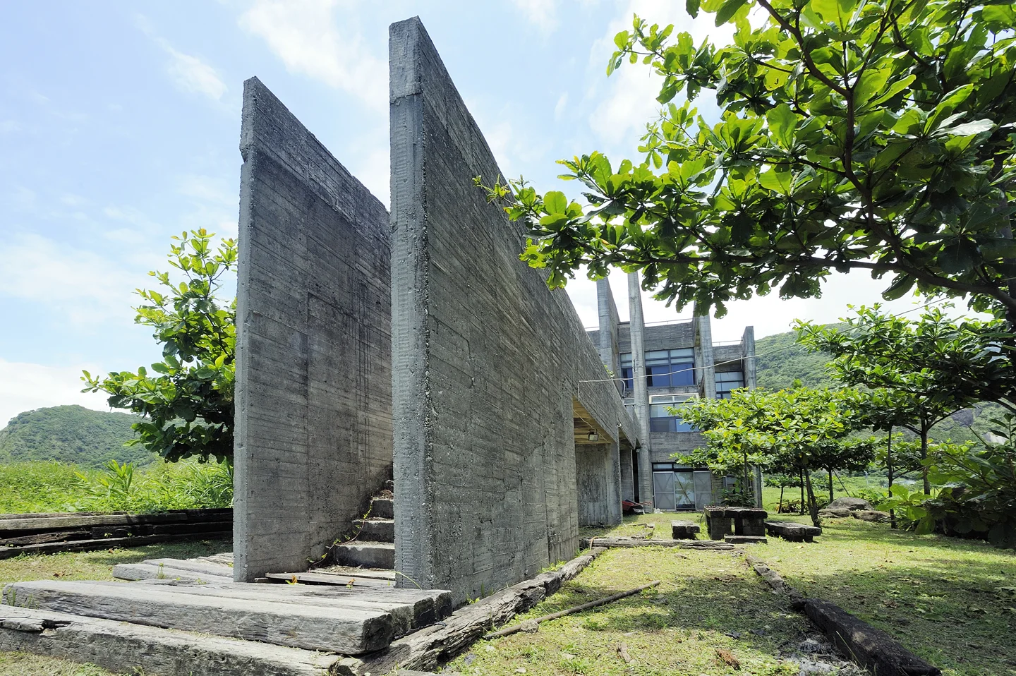 陳冠華建築書用照-021.jpg