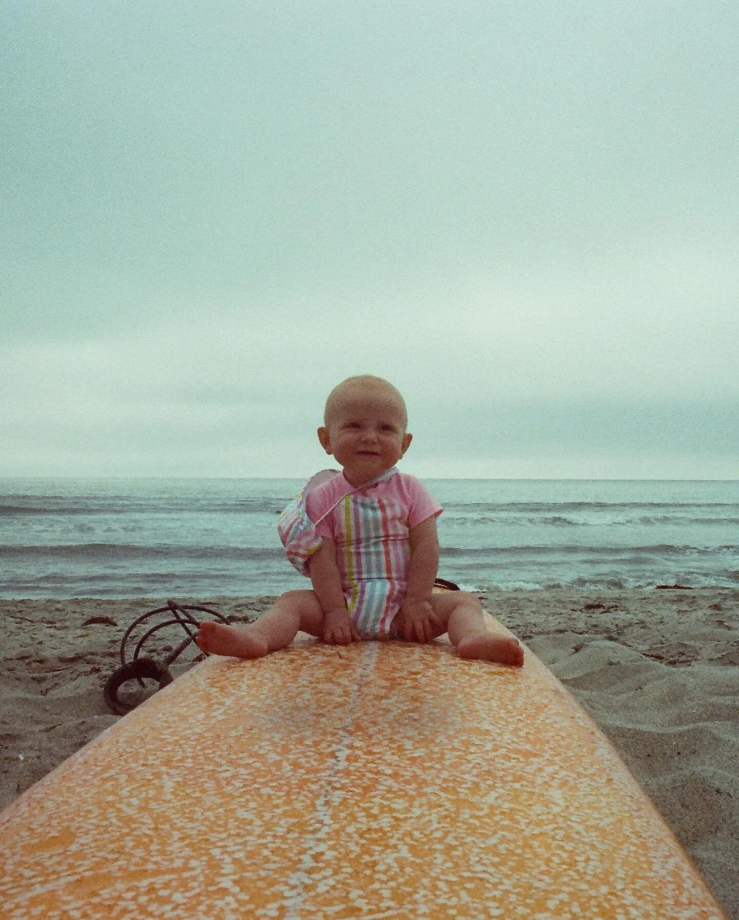 Happy 1st birthday to my beautiful girl, Skyler! Can&rsquo;t believe we made it @analuweber_ 😂. Mommy and daddy love you so much 💙