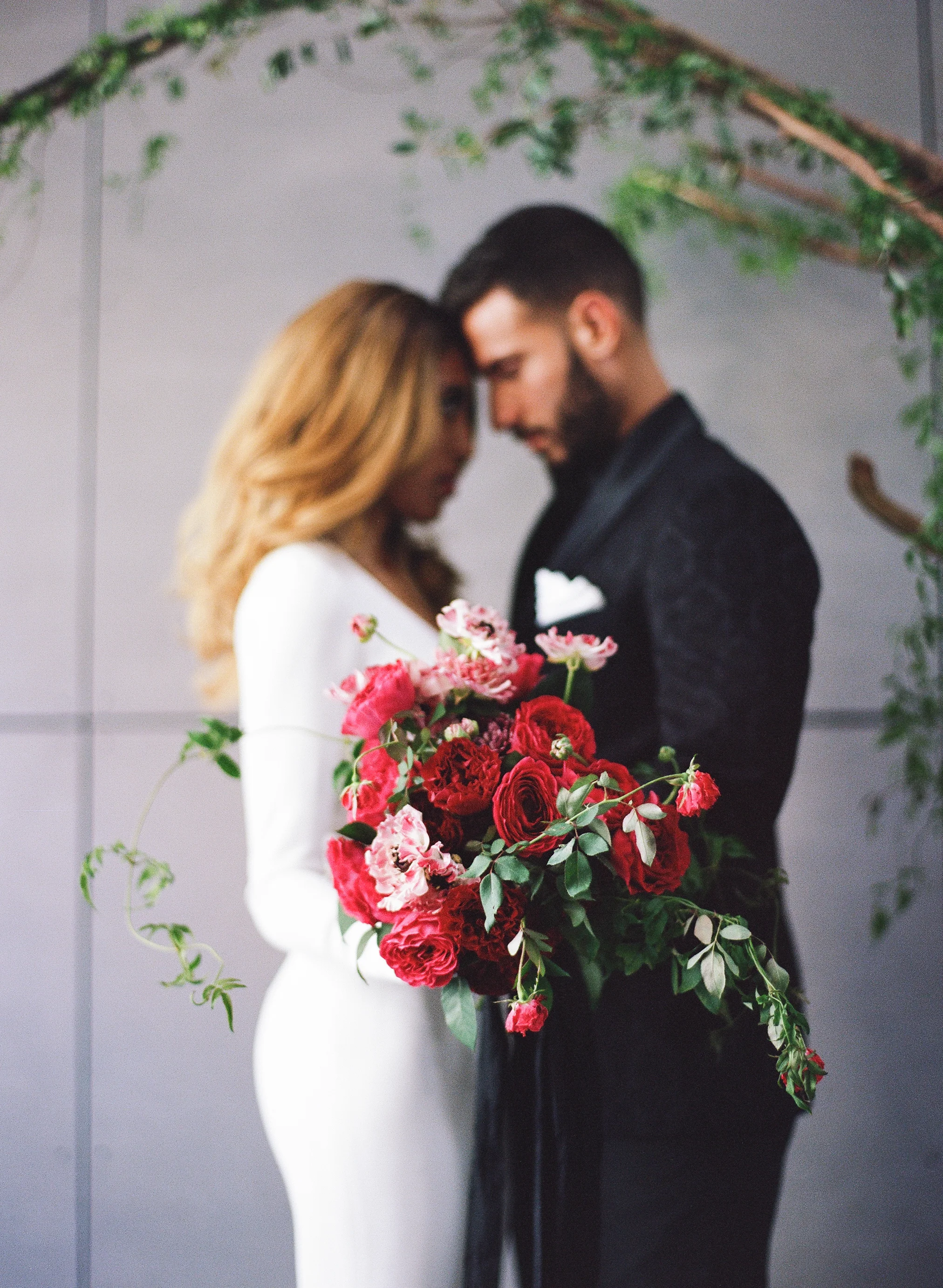 dapper-miami-groom-chic-bride