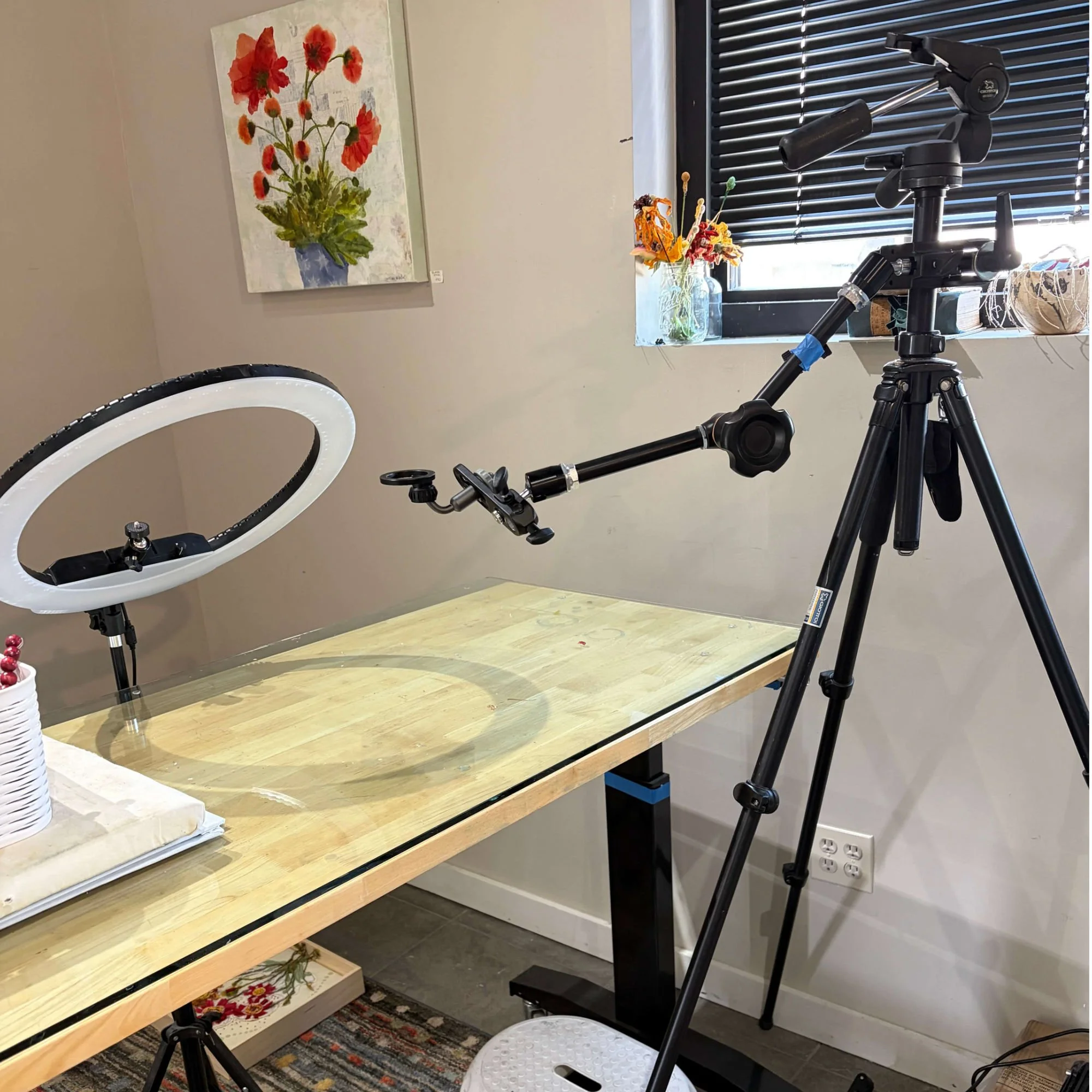 Blooming Vase workstation with equipment