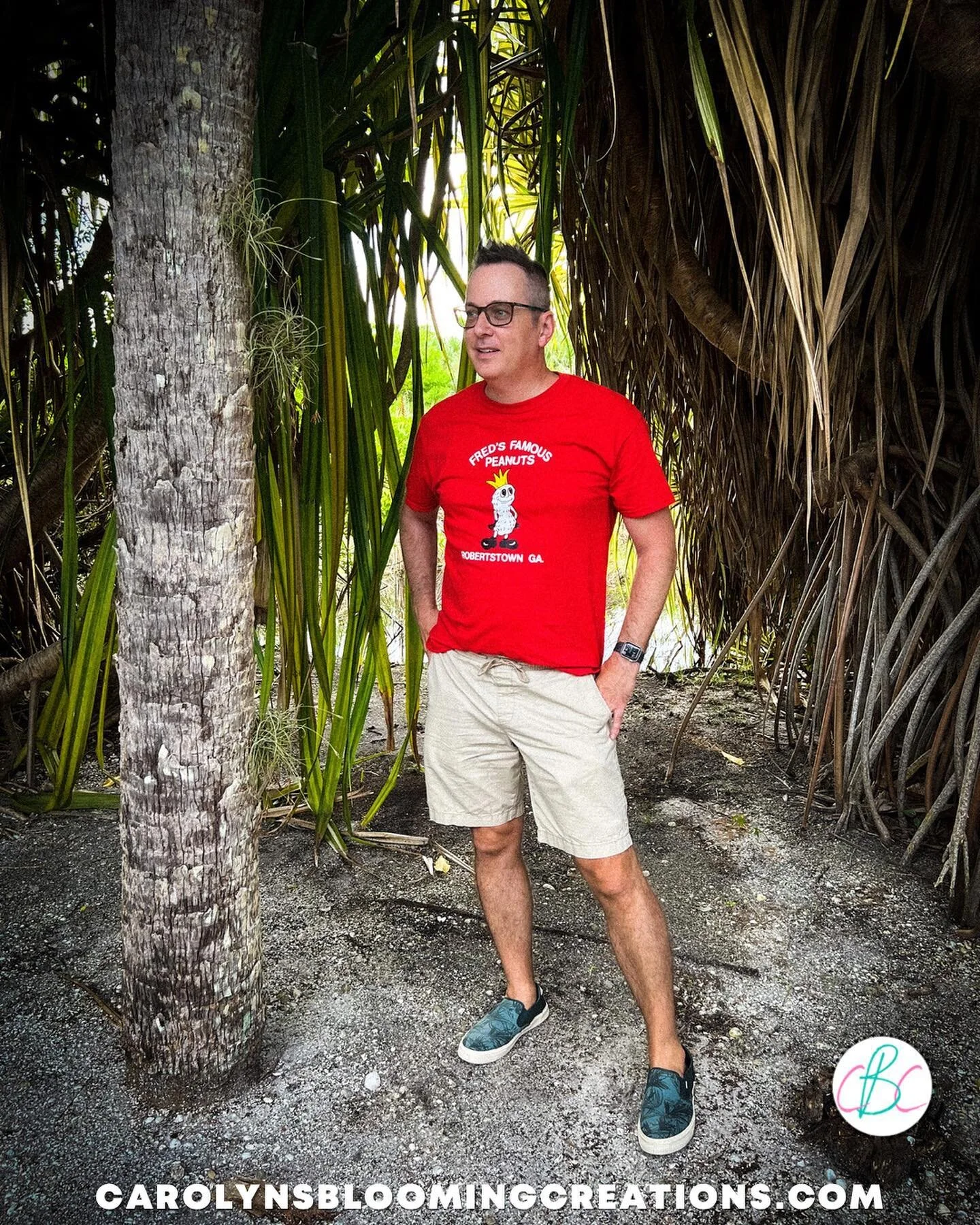 My husband of 19 years @tbradenjr modeling his own personal style&hellip;graphic tees are his FAVORITE! 💖

Every time we are out and about, he gets complimented on his shirts. Some are vintage finds (we love thrift stores and found tons this past we