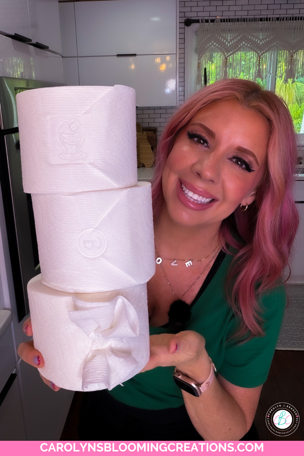 Carolyn Braden's Easy DIY Guest Bathroom Decor with Decorative Toilet Paper