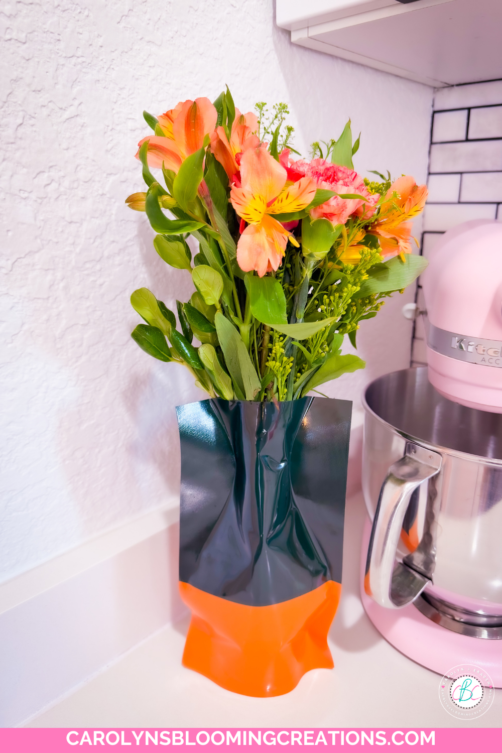 Collapsible Travel Vase
