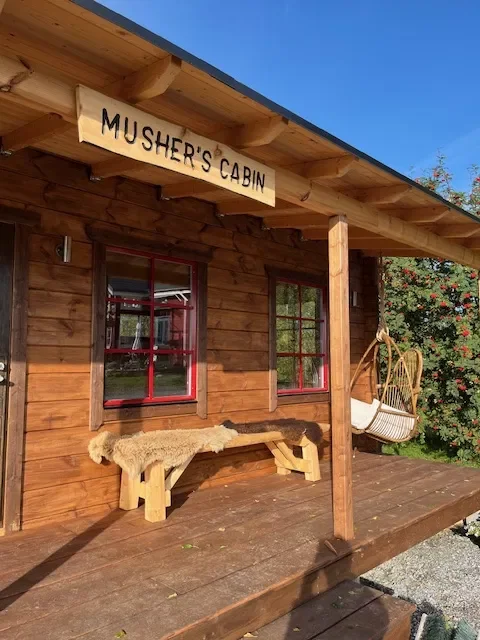 mushers cabin.webp