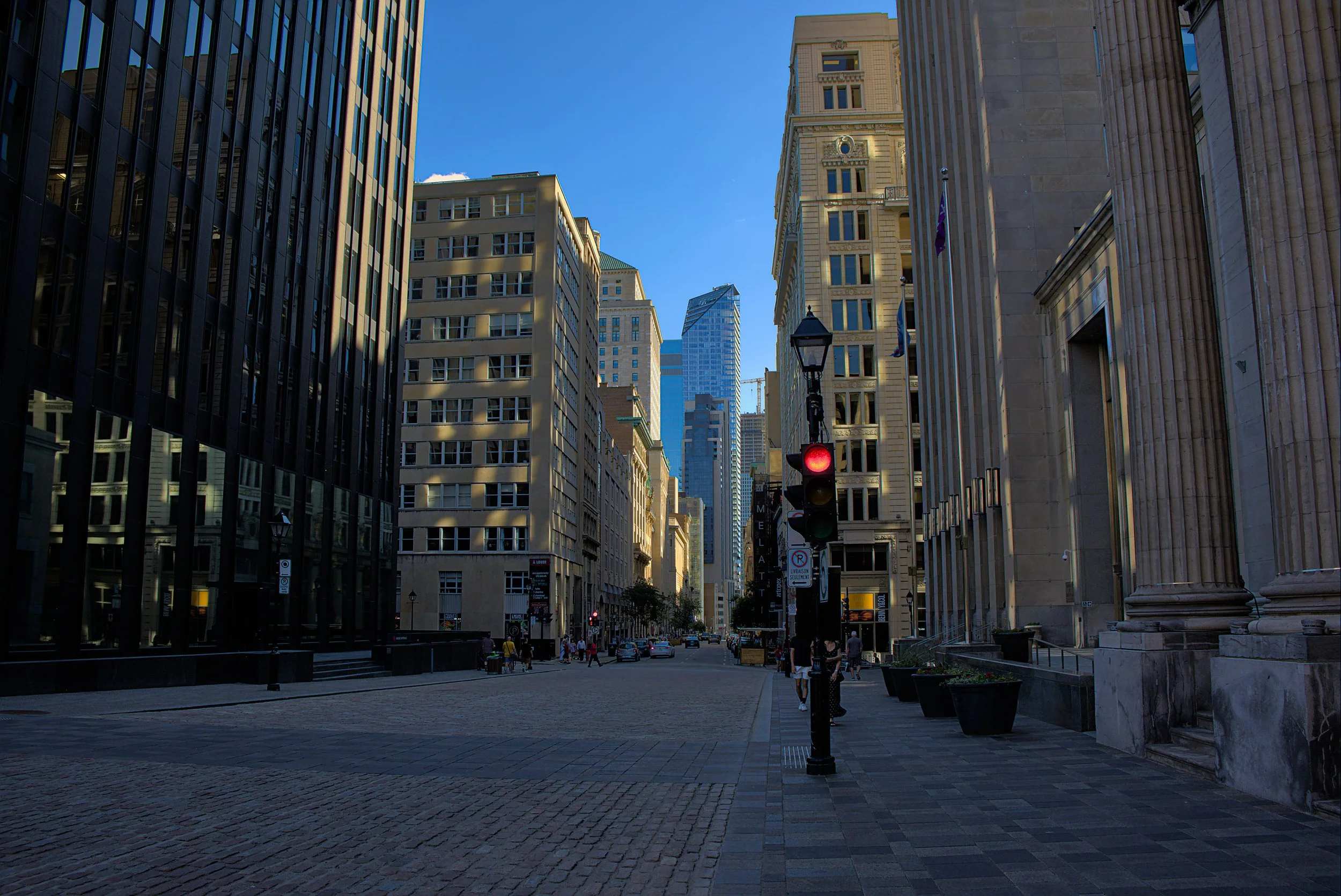 Downtown-Street-Montreal.jpg