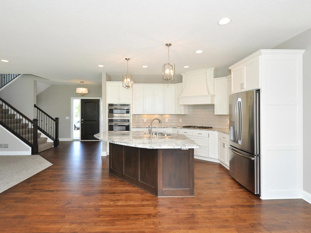 5865 Zanzibar Ln N Plymouth MN-MLS_Size-010-10-DSC 0303 DxO-1024x768-72dpi.jpg
