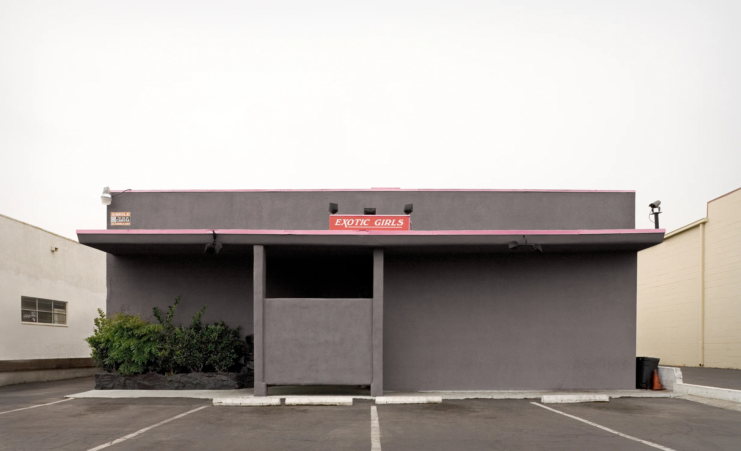 Fuzzy Bear's, Stanton, California (2006)