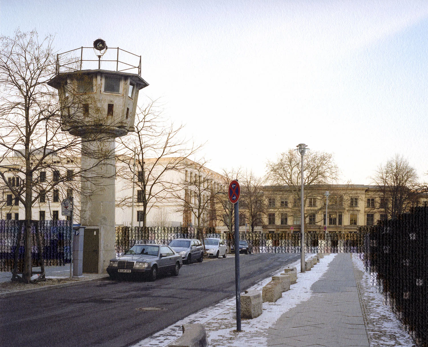 Former Guard Tower, Erna-Berger Strasse (2013)