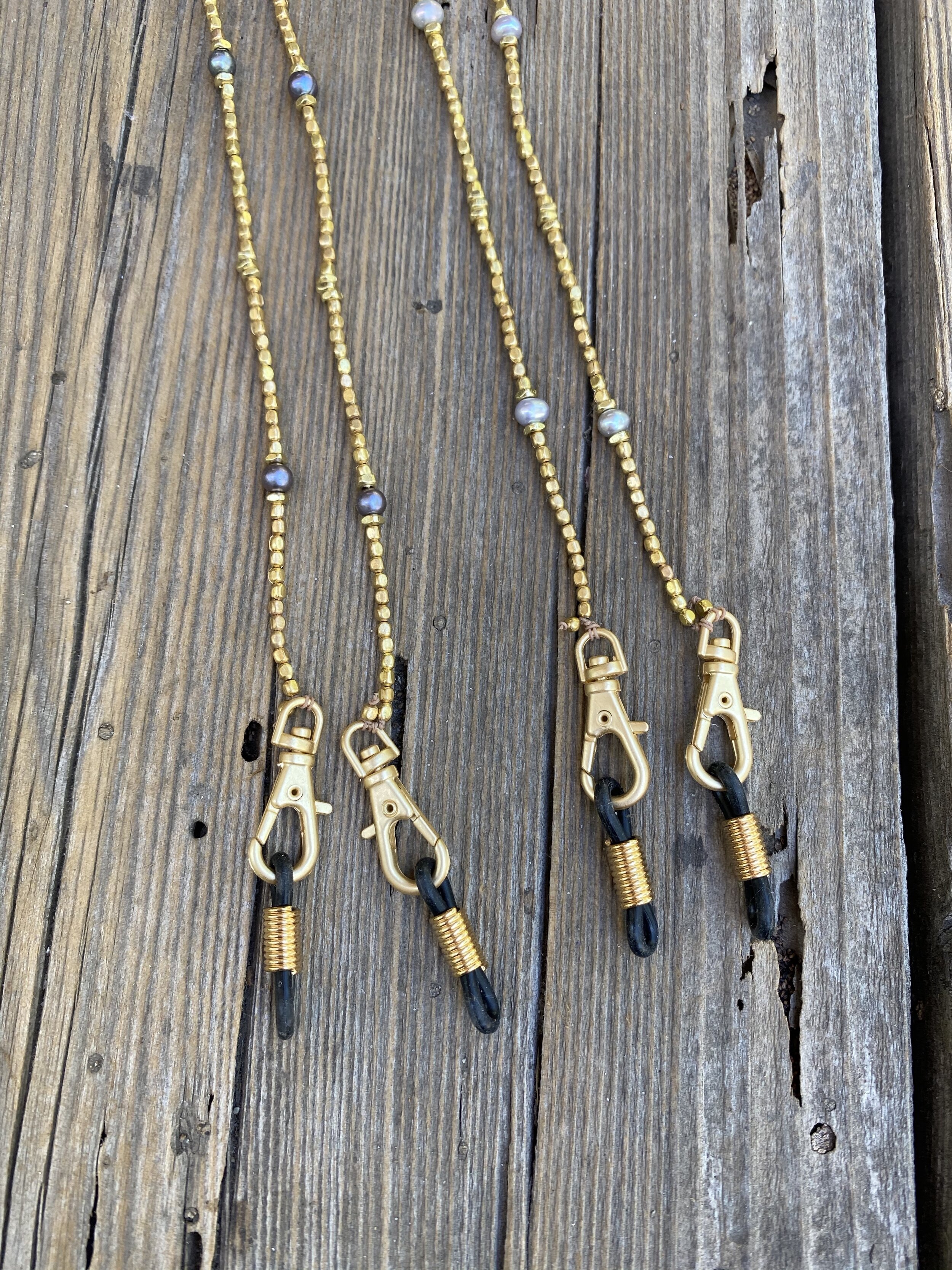 Pearl Mask &amp; Eyeglass Holder