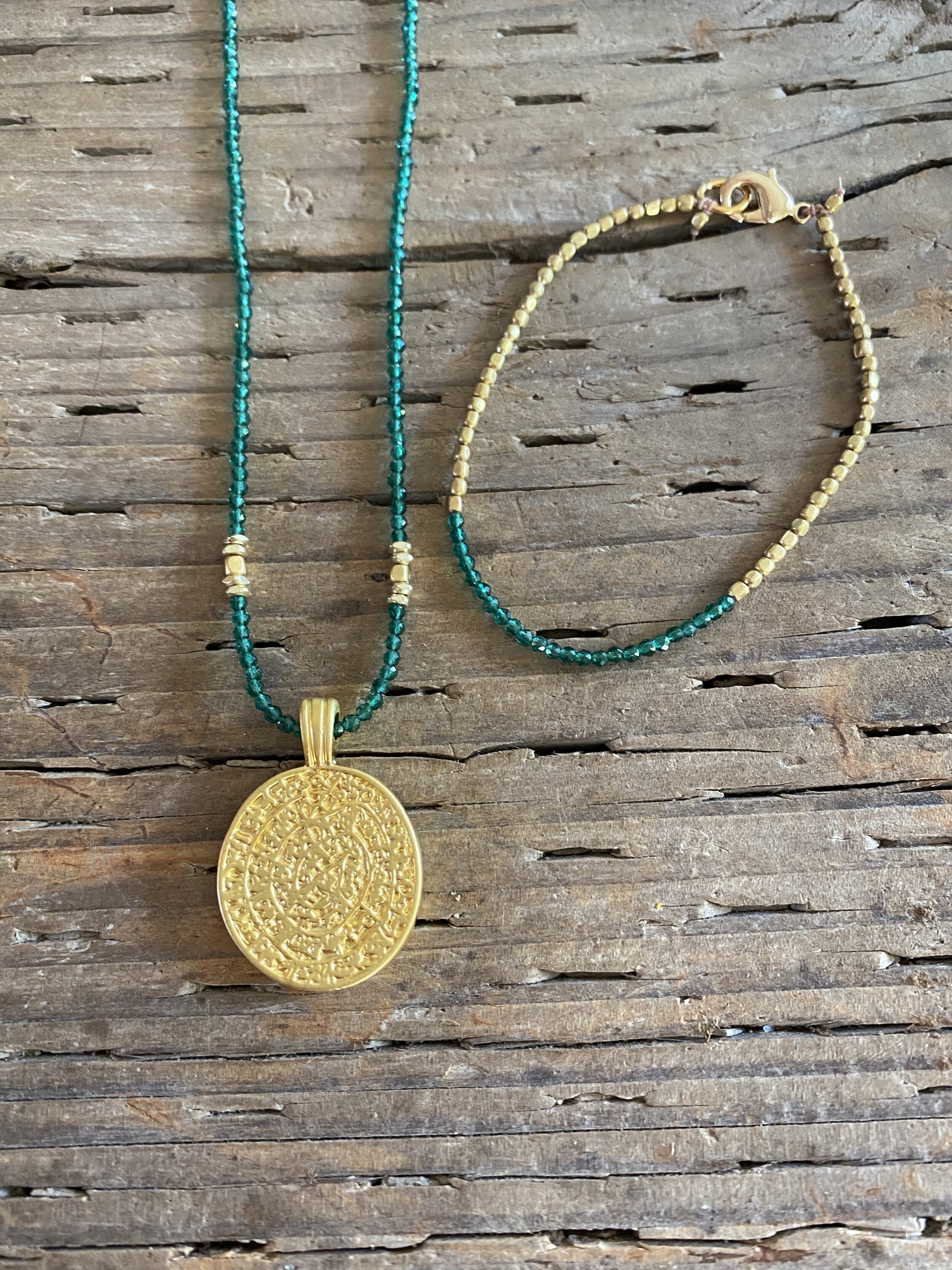 DEEP EARTH Necklace &amp; Bracelet Set