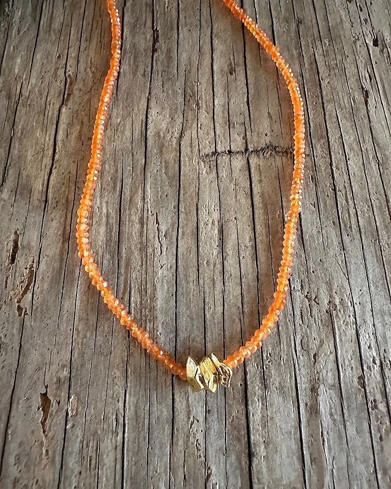 CARNELIAN Gold Center short Necklace