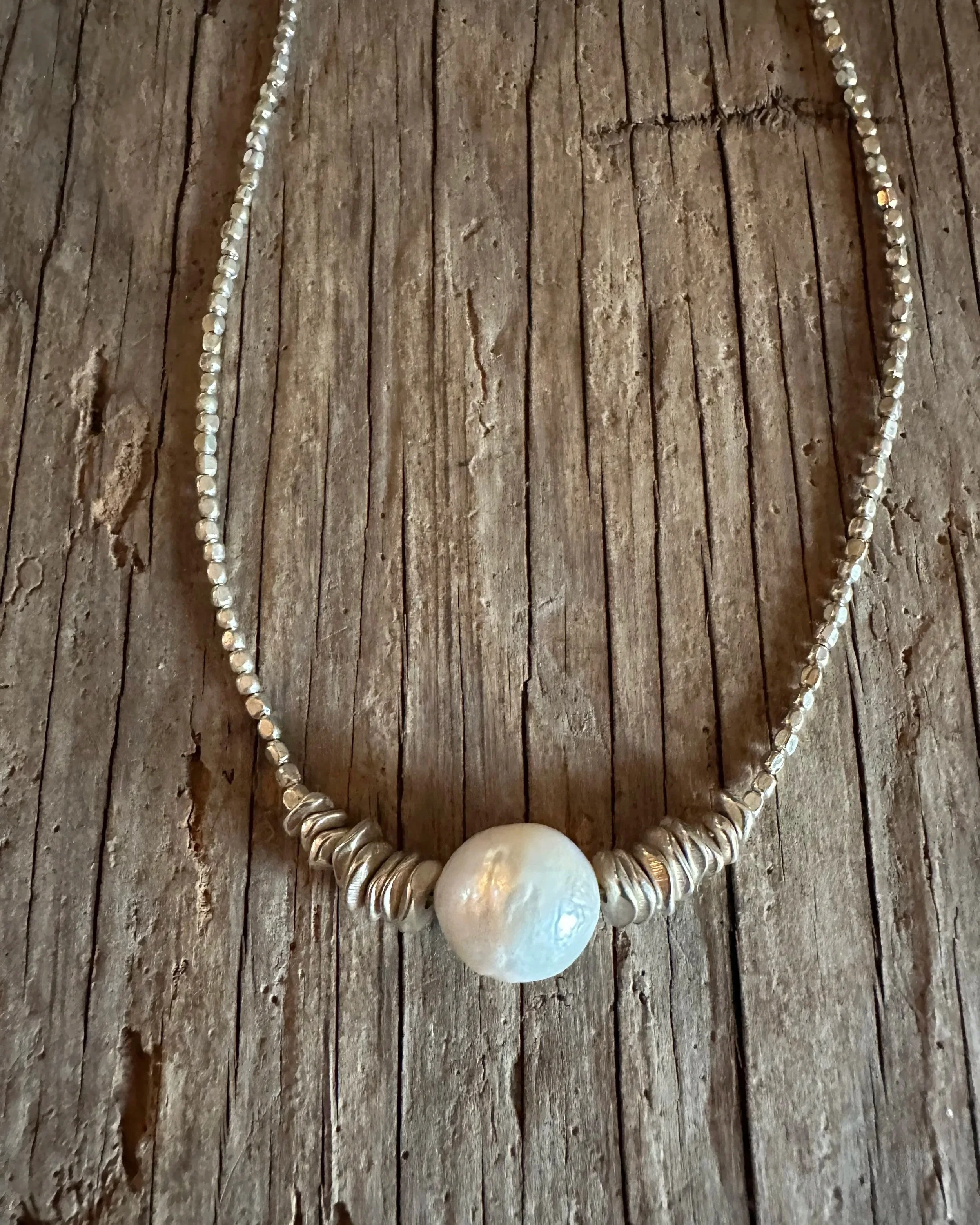 SILVER White Pearl Short Necklace