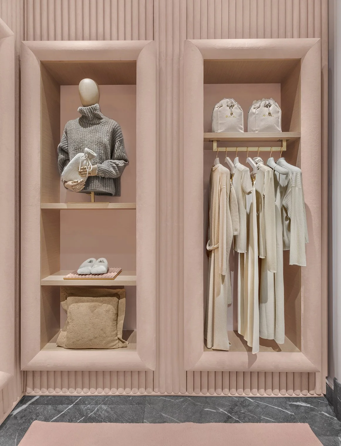  Loro Piana, Bergdorf Goodman, NYC 