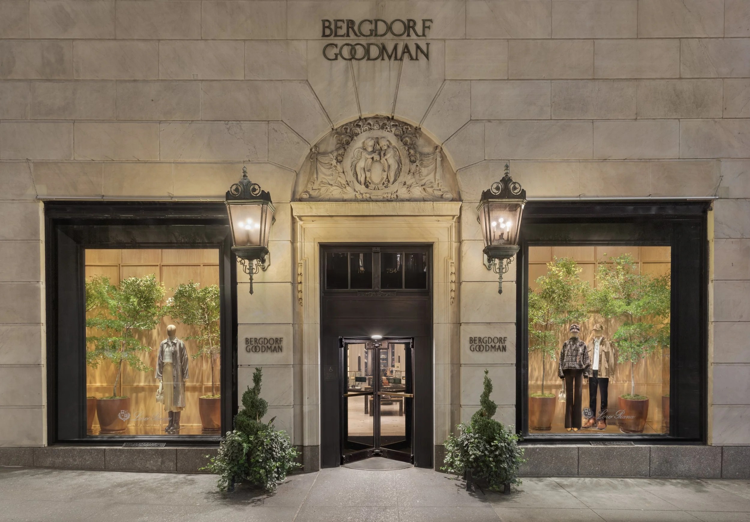  Bergdorf Goodman, New York City 