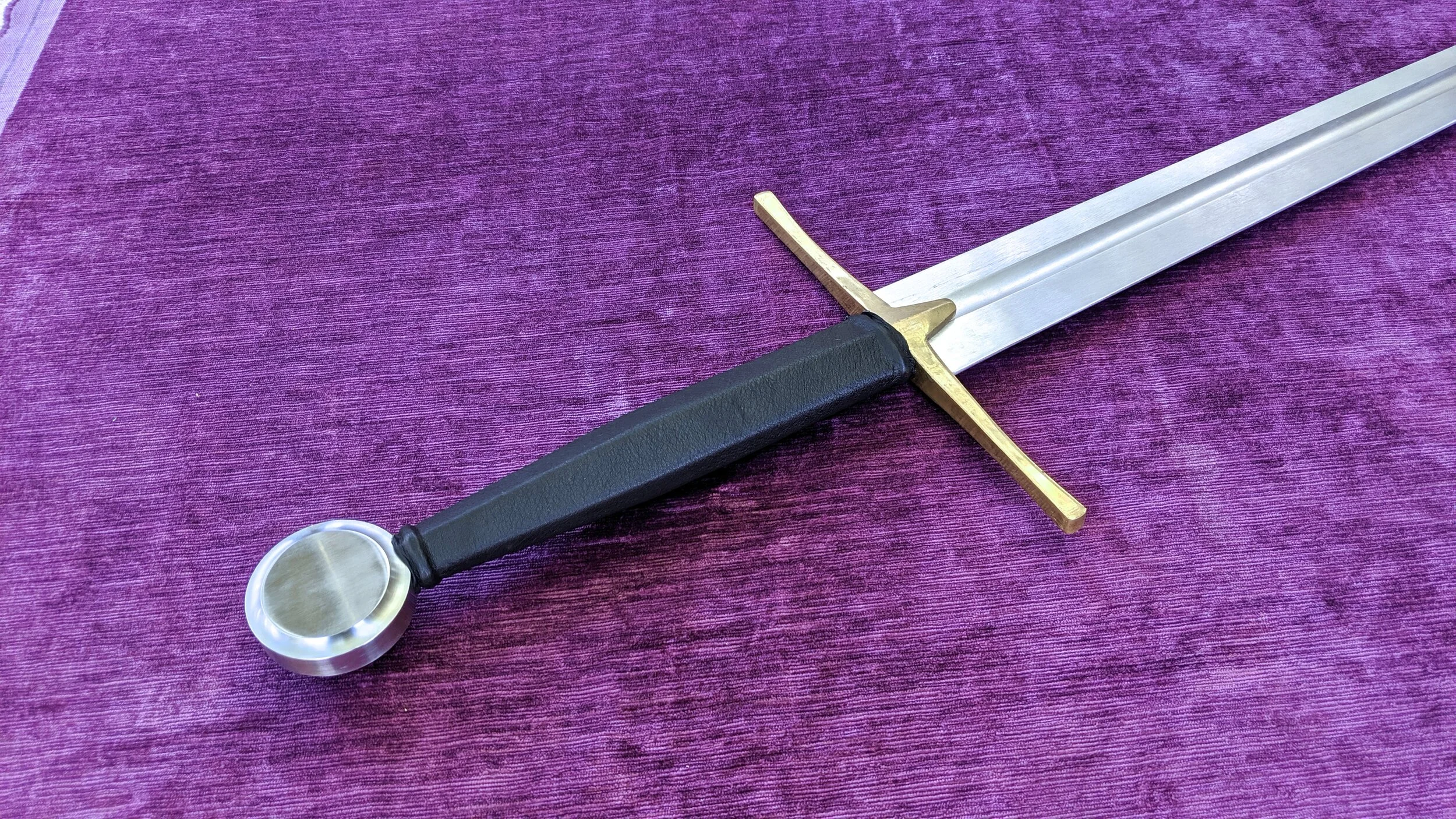 ALUMINUM Two Handed Broadsword Wheel Pommel — Jesse Belsky Stageswords