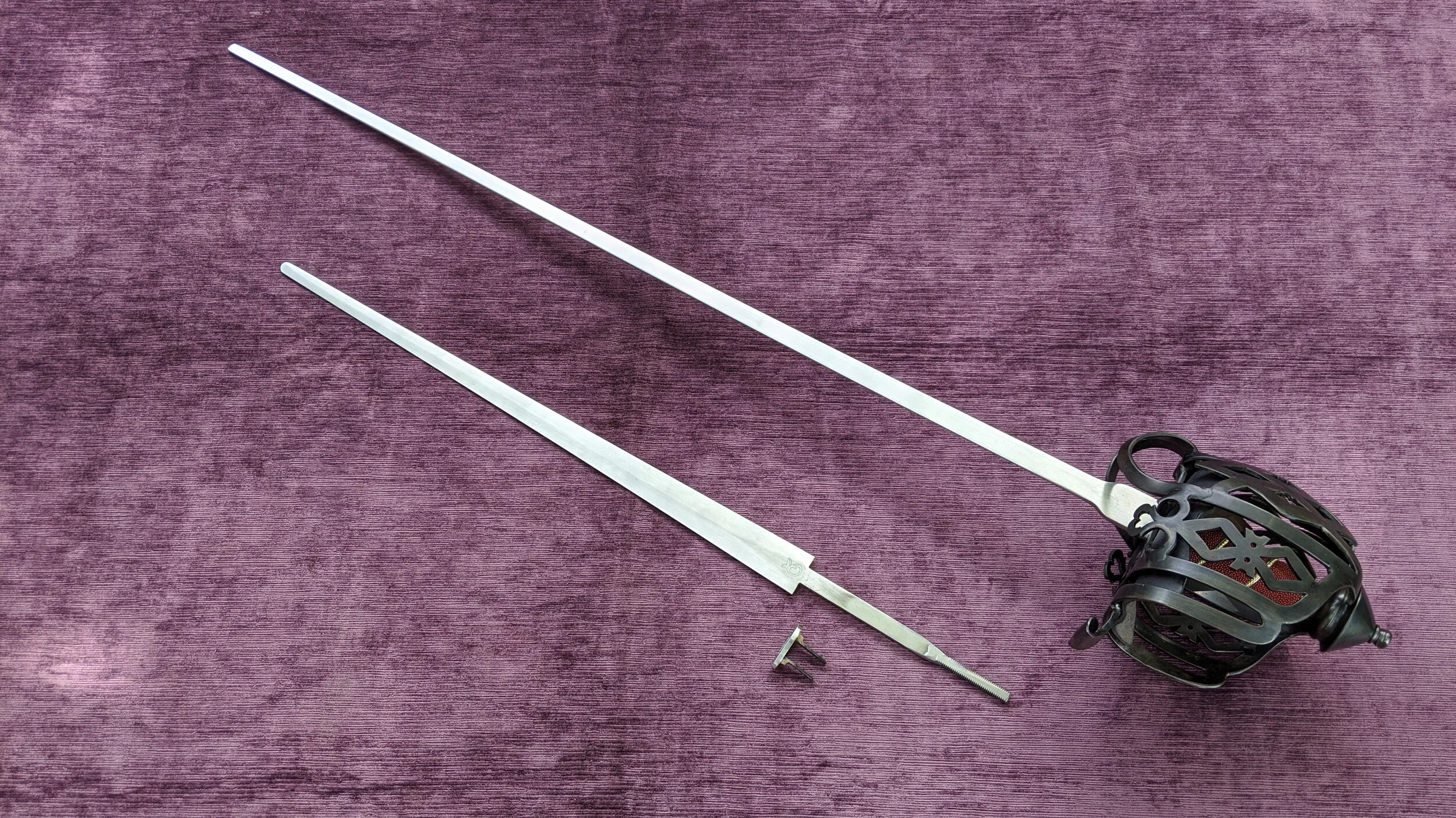 HEMA Basket Hilt w/Interchangeable Blades — Jesse Belsky Stageswords