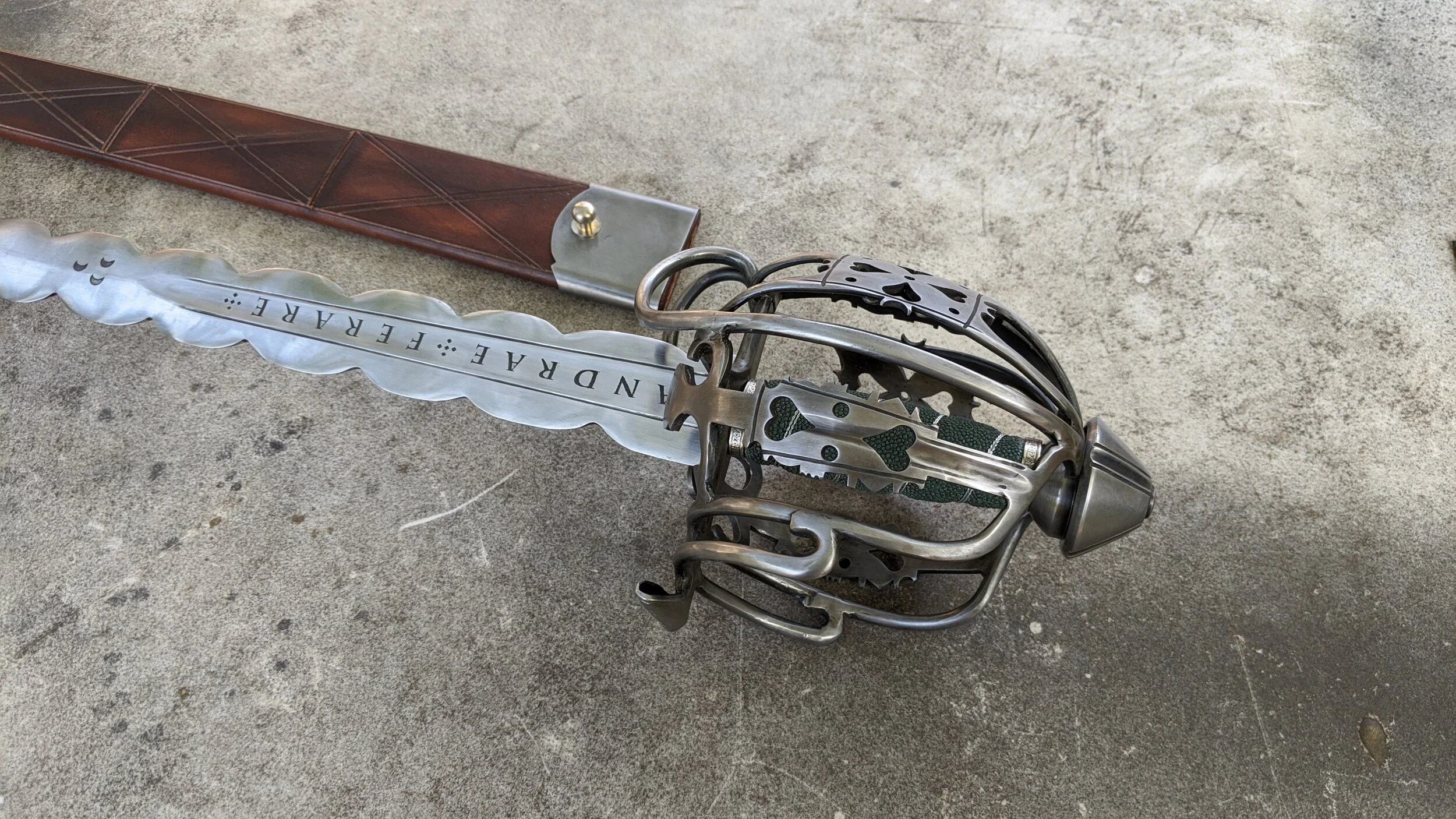 Flamberge Scottish Basket Hilt — Jesse Belsky Stageswords