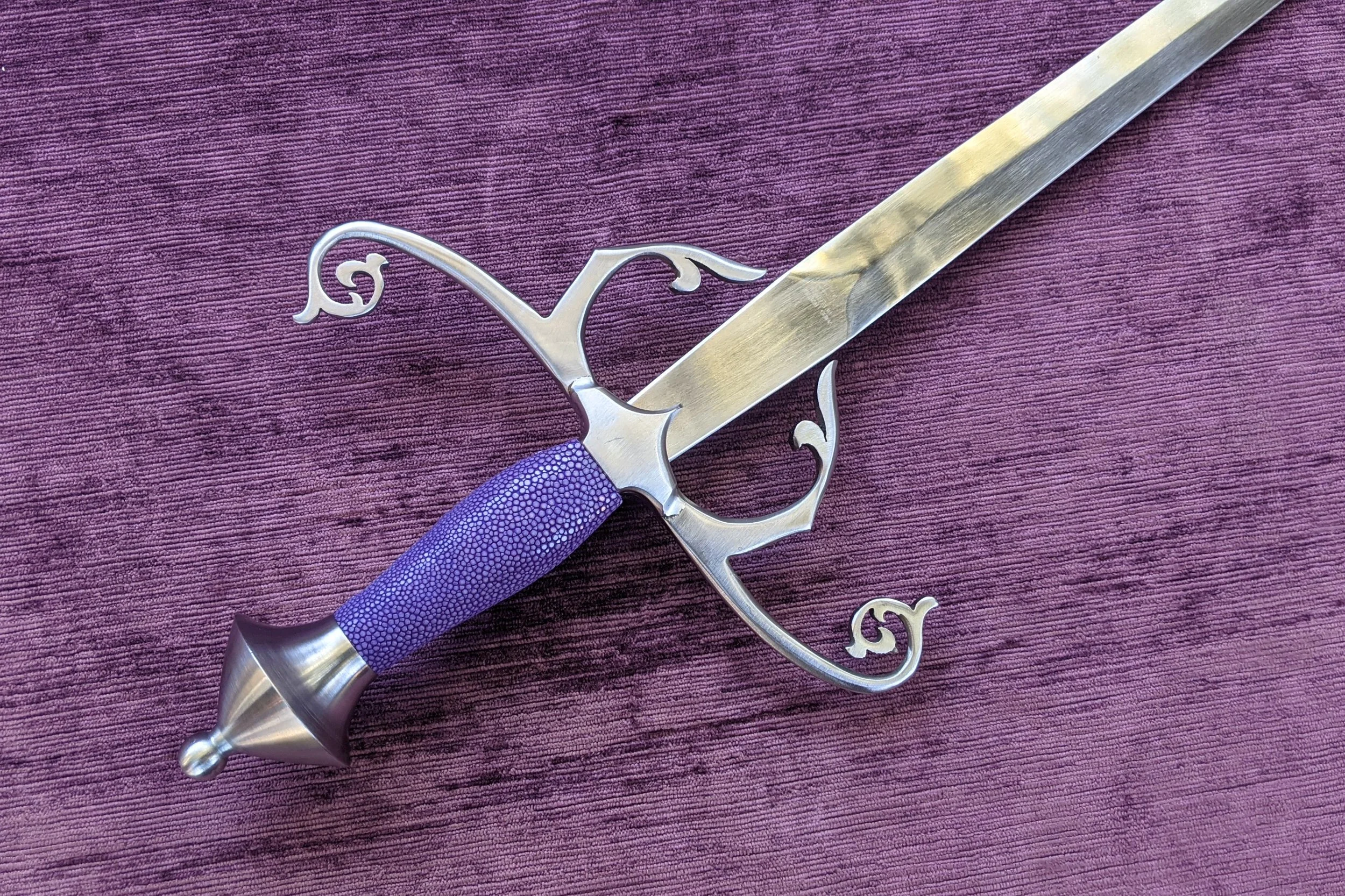 Fantasy Sidesword - Purple Rayskin [BLUNT] — Jesse Belsky Stageswords