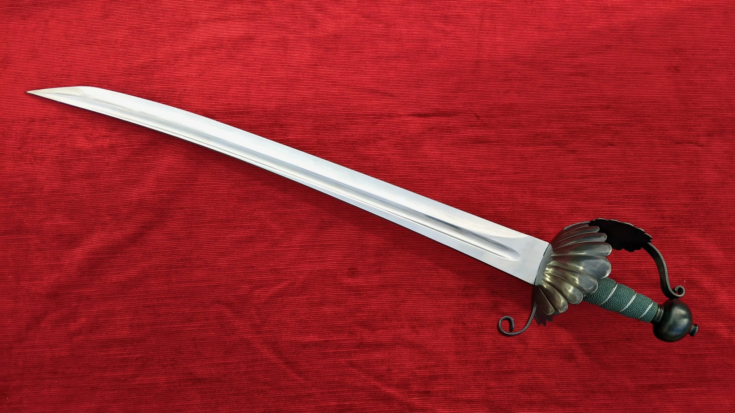 Clamshell Cutlass [Sharp] — Jesse Belsky Stageswords
