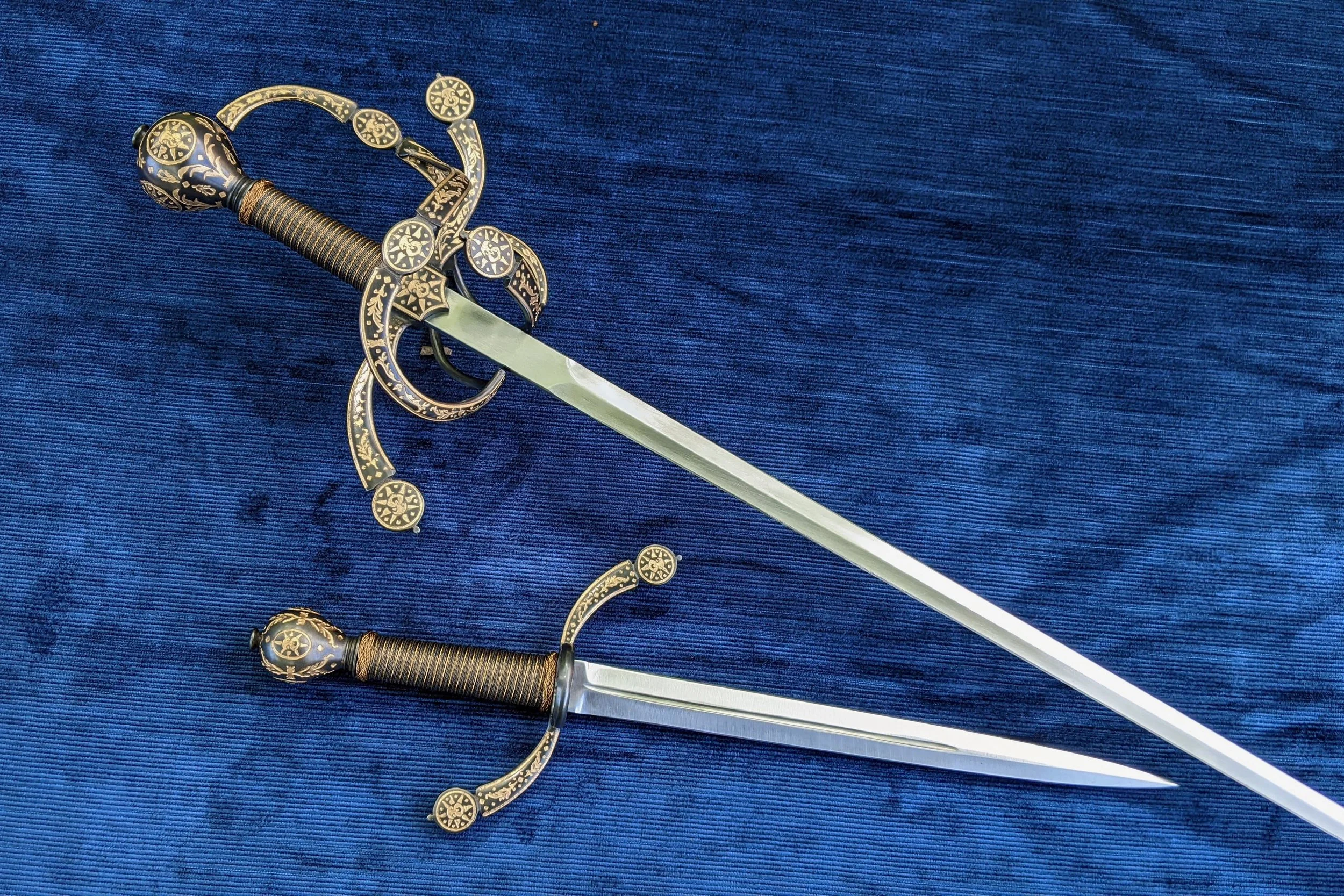 English Hilt Rapier & Dagger 3