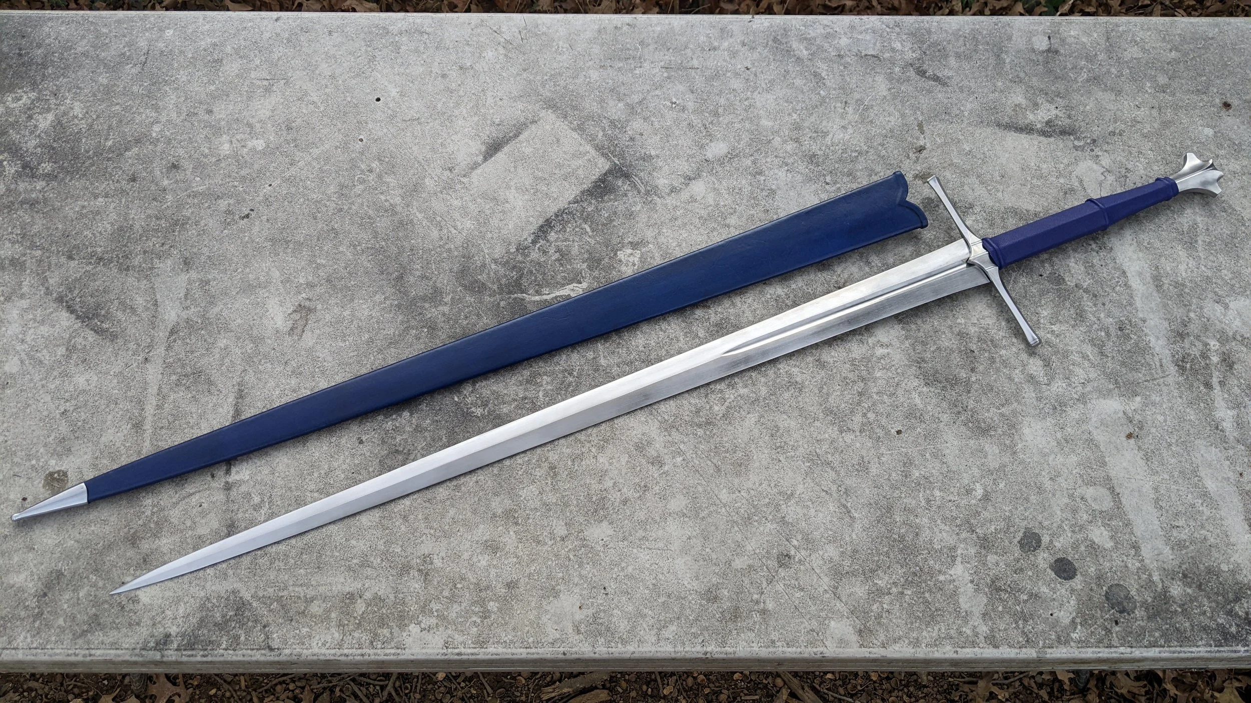 Viscount Longsword -- Blue Grip [SHARP] — Jesse Belsky Stageswords