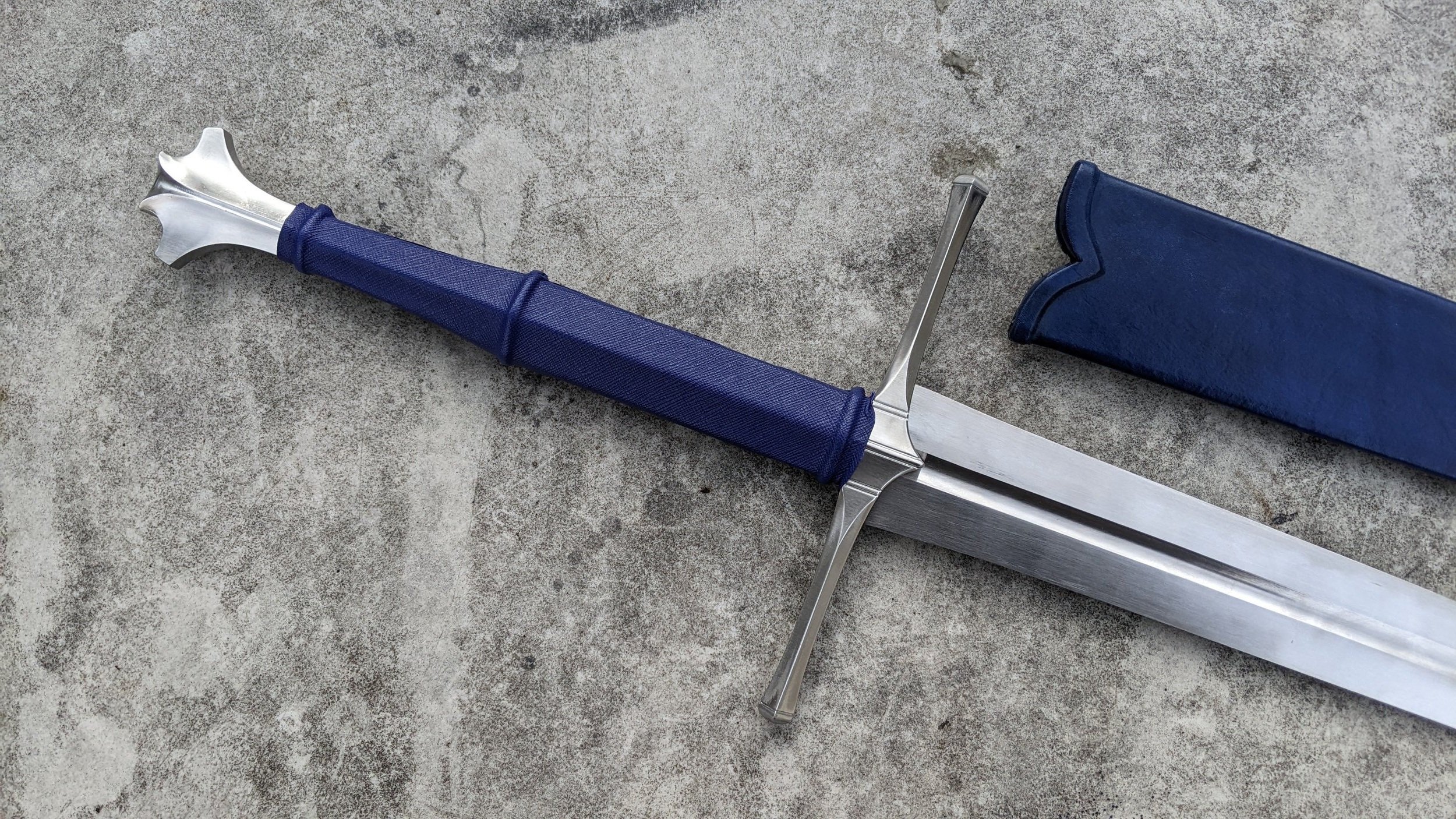 Viscount Longsword -- Blue Grip [SHARP] — Jesse Belsky Stageswords