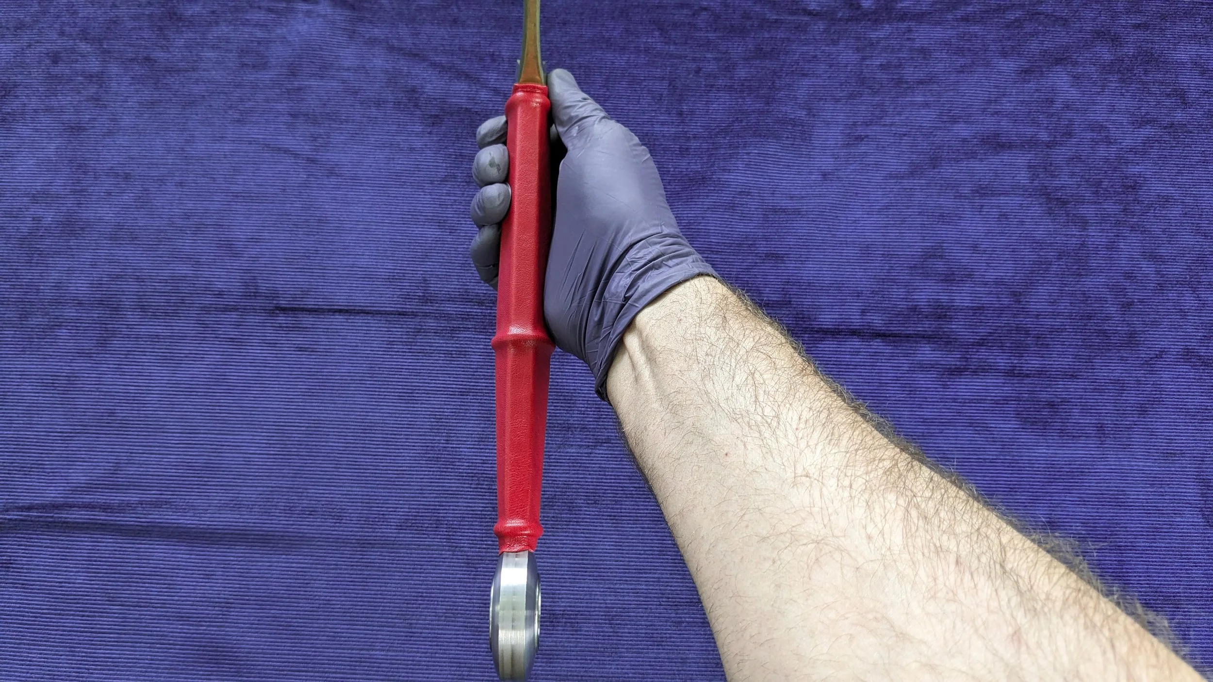 Longsword -- Brass Guard, Red Grip [BLUNT/SHARP] — Jesse Belsky Stageswords