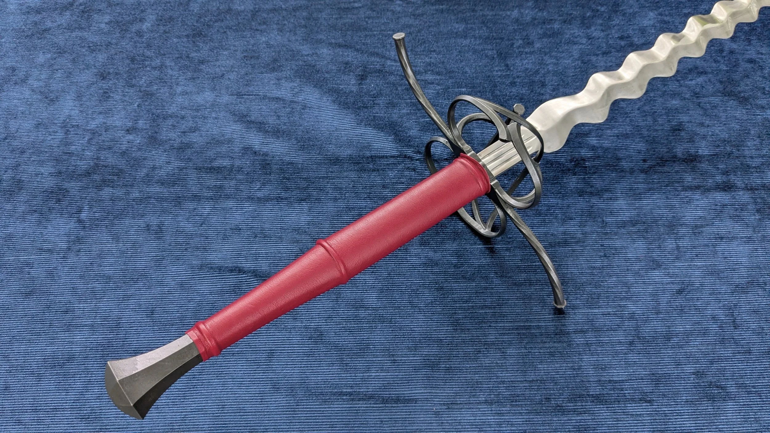 Flamberge Greatsword -- [SHARP] — Jesse Belsky Stageswords