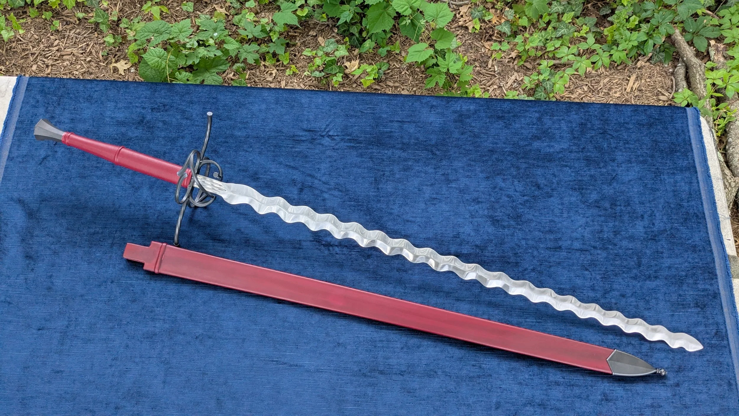Flamberge Greatsword -- [SHARP] — Jesse Belsky Stageswords