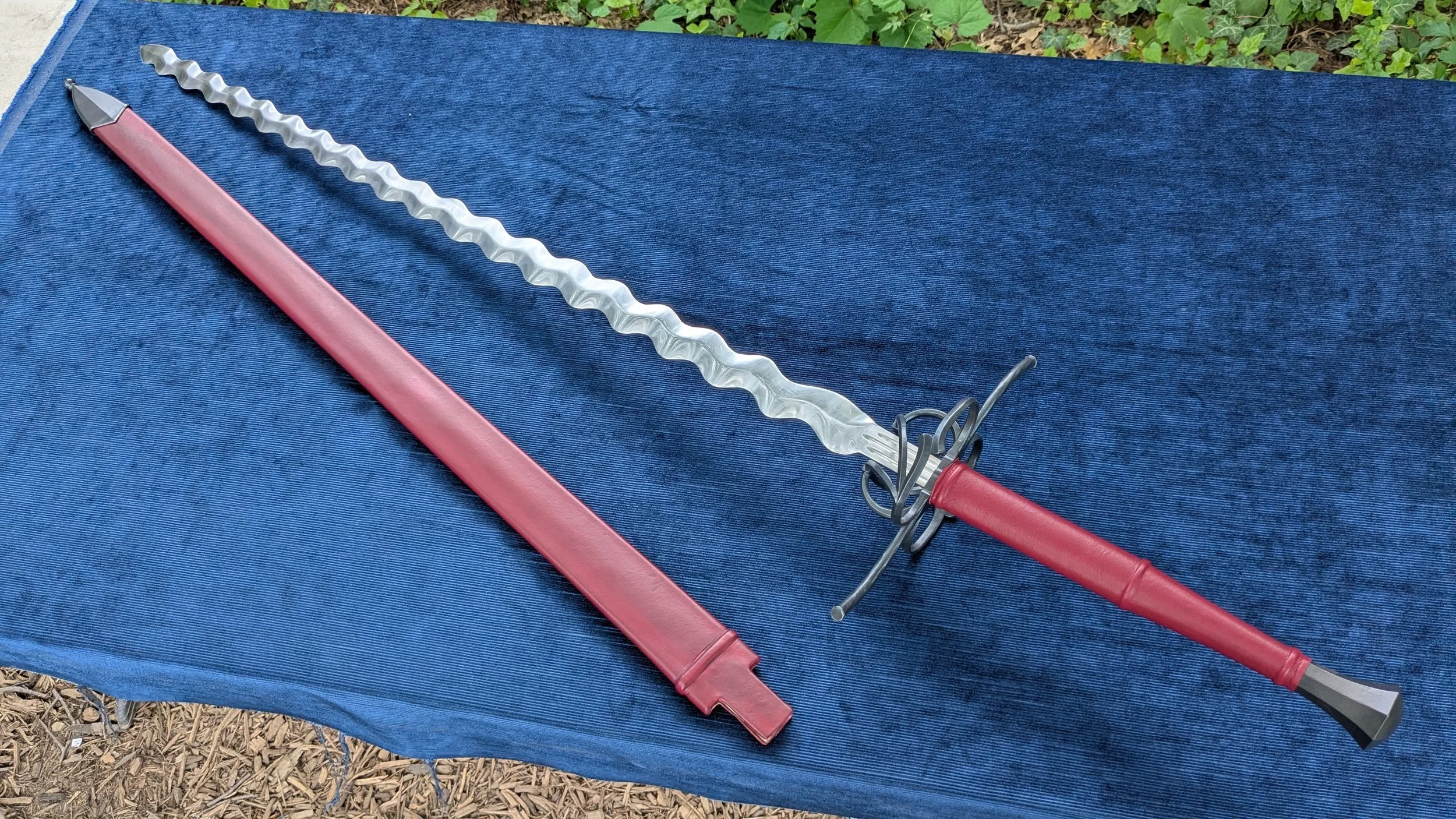 Flamberge Greatsword -- [SHARP] — Jesse Belsky Stageswords