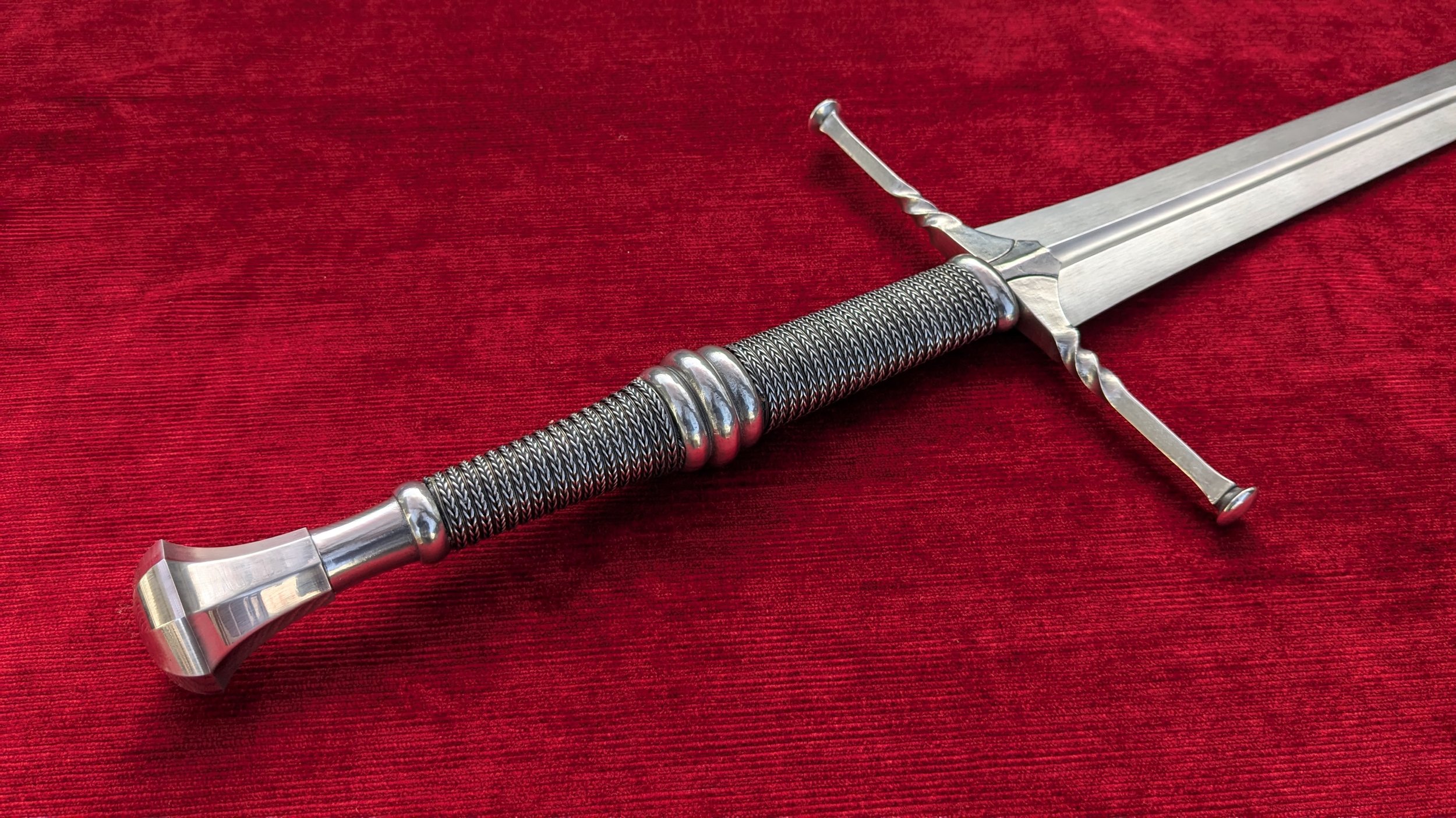 Witcher Longsword 2 -- [SHARP] — Jesse Belsky Stageswords