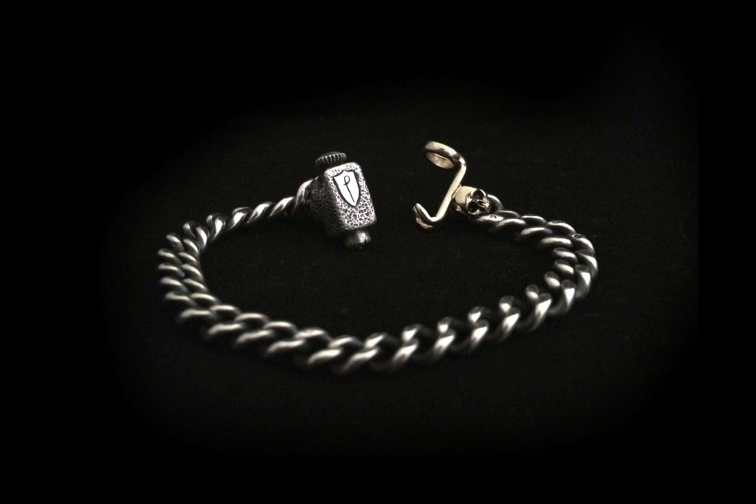 Albert chain skull bracelet.jpg
