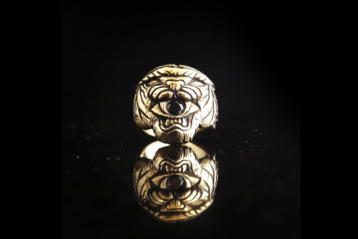 tiger eating eye ring.jpg