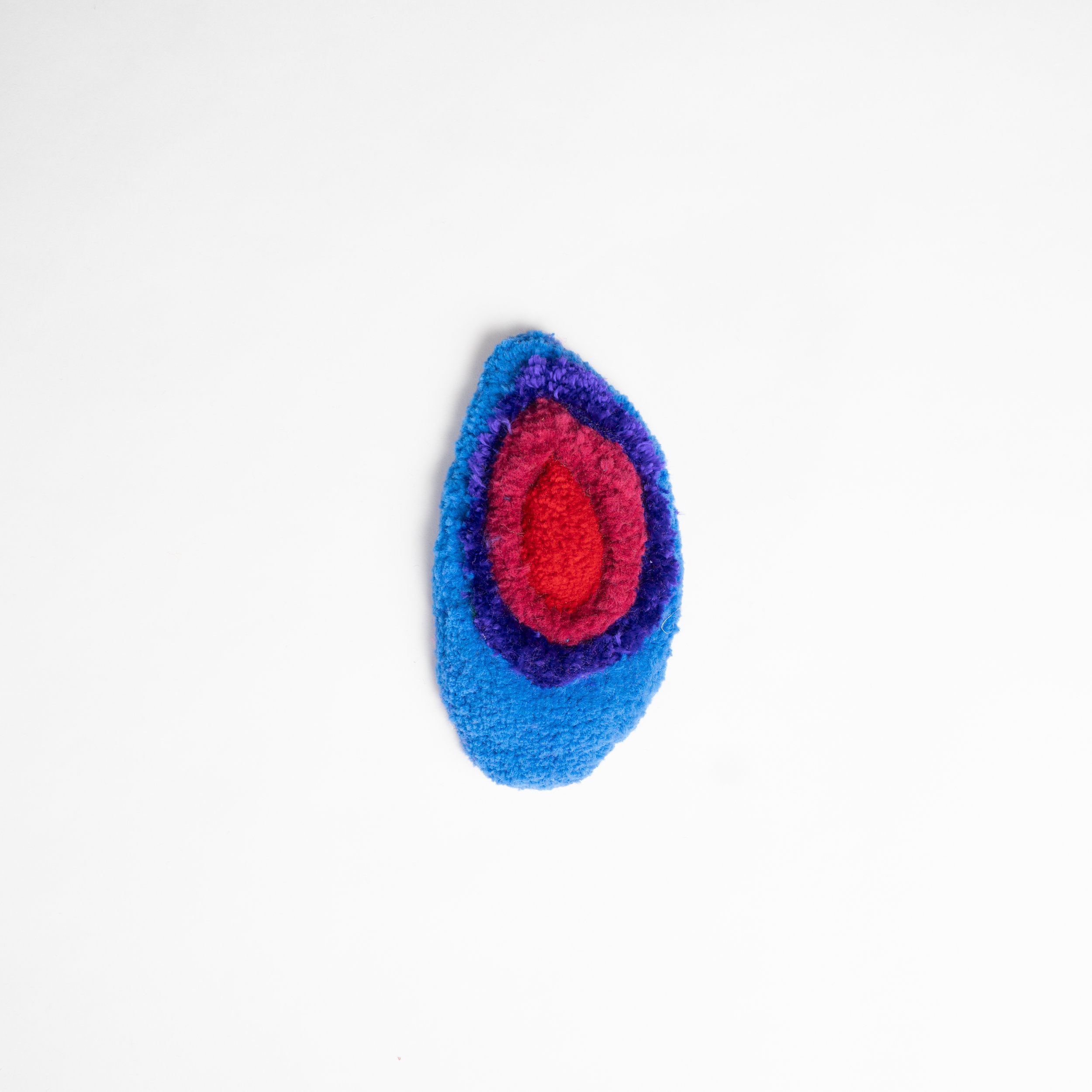 2025.12.04 art_fibervulvas_peitite sculpture_011_1x1.jpg