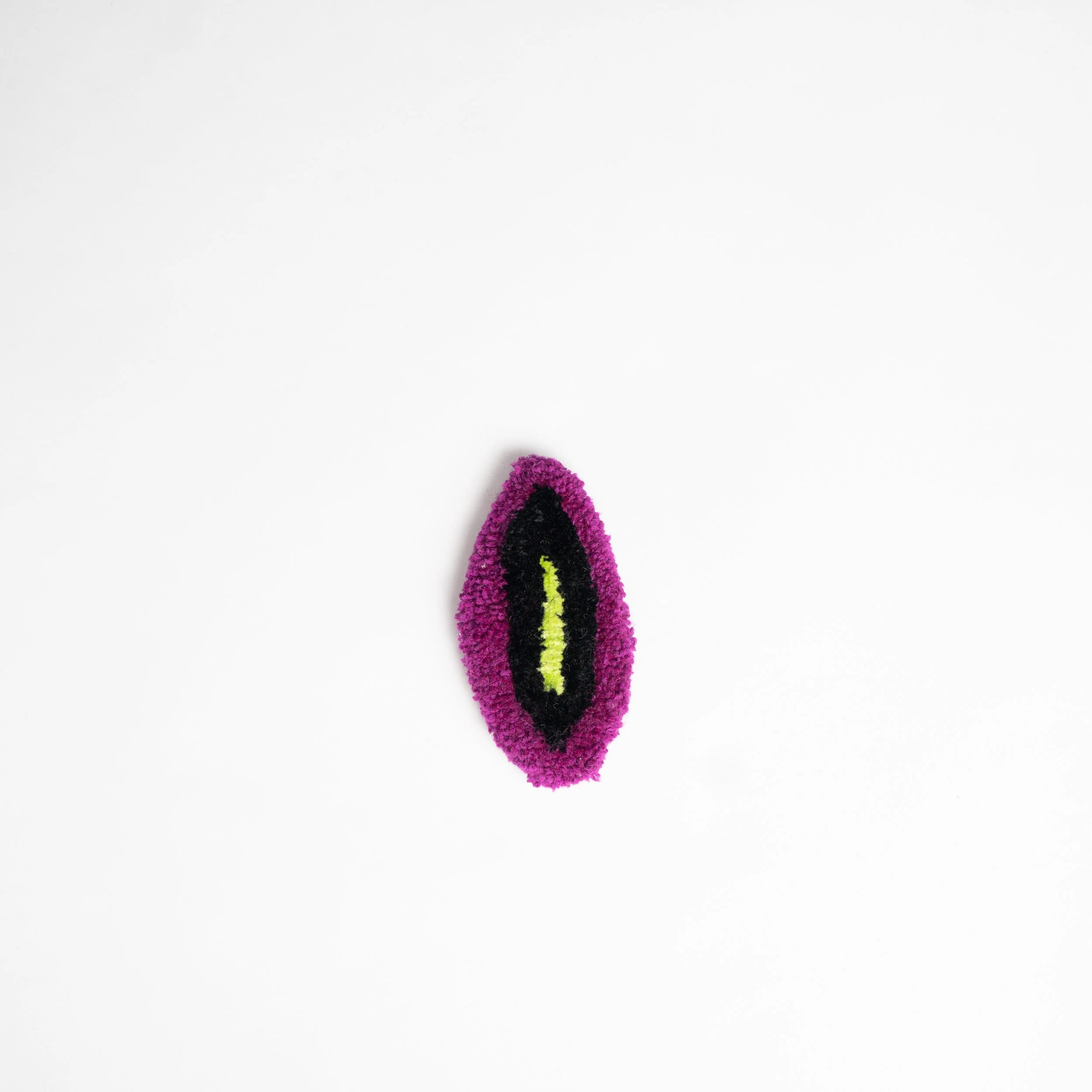 2025.12.04 art_fibervulvas_ornaments_small_045_1x1.jpg