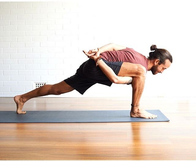 This bound lizard variation has been one of my favorite poses for a while. In addition to opening the shoulders, it&rsquo;s fabulous for warming, strengthening, and opening up the hips.