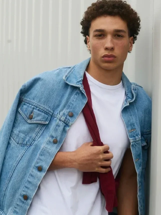 AVERY P
