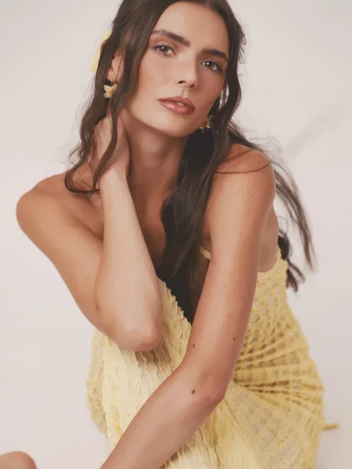 LAUREN V