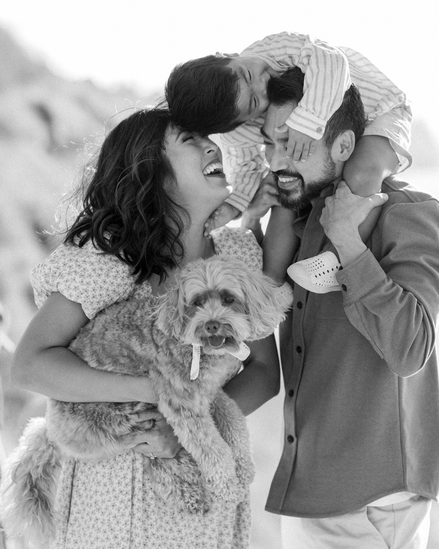 I can hardly believe it - but it&rsquo;s that time already!! Fall Mini Sessions 2024 are Available to book now!! ✨
14 different favorite photogenic options with locations all around LA and Orange County! (And even Palm Desert!!)

And I know what you&