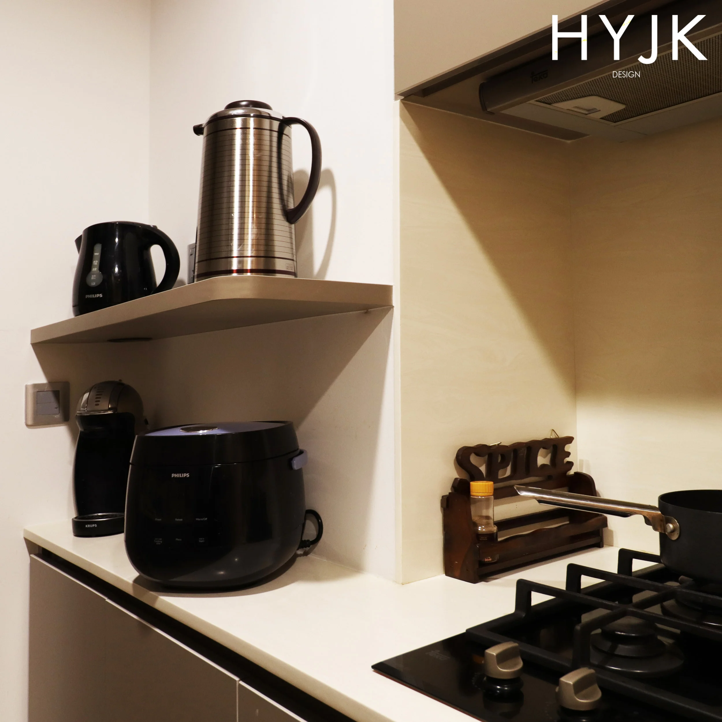 kitchen 02.jpg