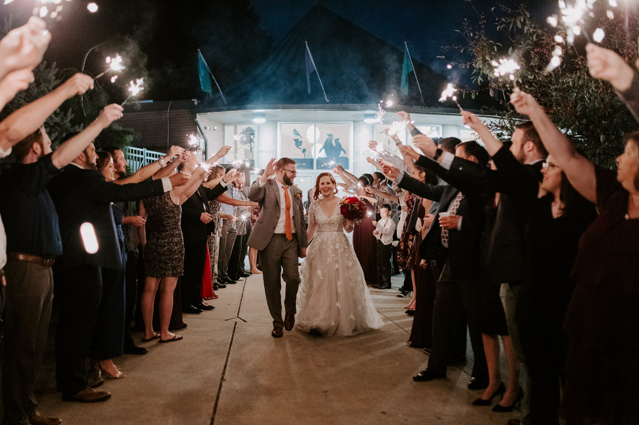 Pittsburgh National Aviary Wedding | Pittsburgh Wedding Photographer | Las Vegas Wedding Photographer | Katelyn Faye Photography | www.katelynfaye.com (39 of 41).jpg