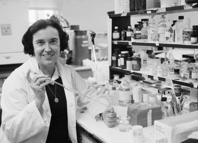 Rosalyn Sussman Yalow in 1977, the year she won a Nobel prize.