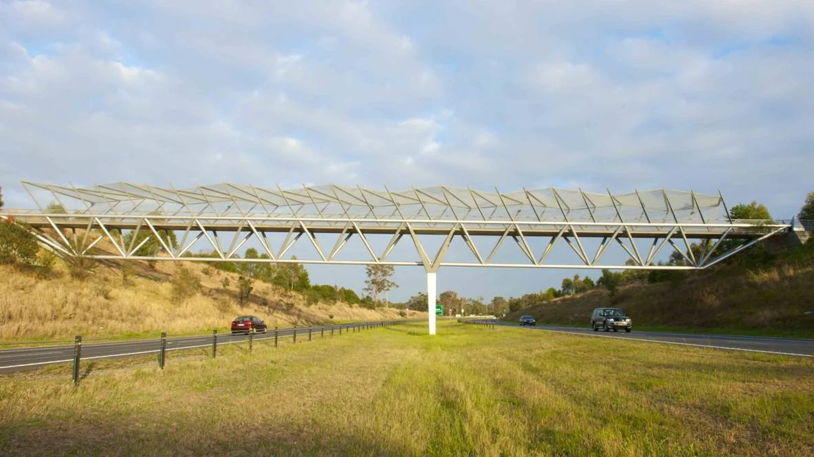 Cecil Hills Bridge frontal Studio Colpol.jpg