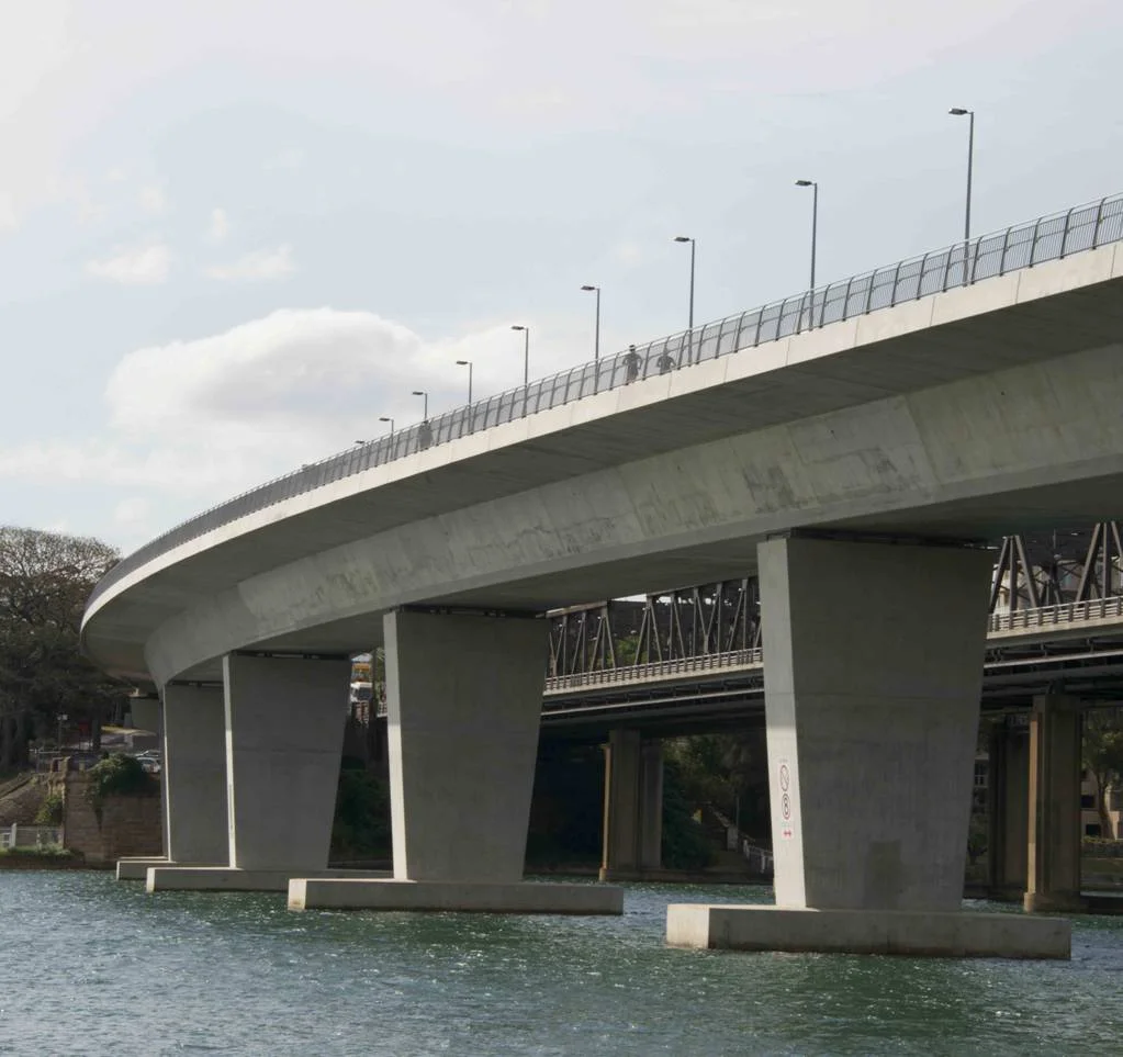 Victoria Bridge 1 Studio Colin Polwarth.jpg