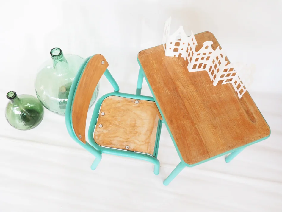 bureau-enfant-vintage.jpg