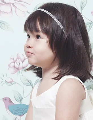 headband-enfant-lilly-dentelle-fine-blanche.jpg