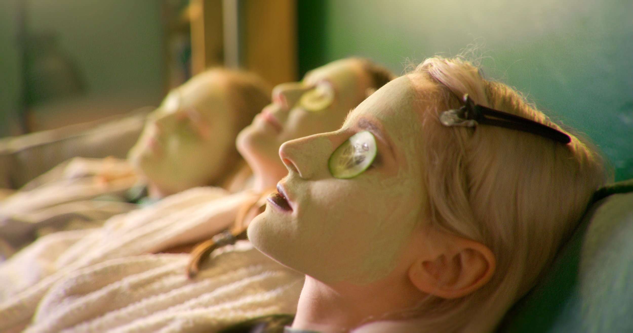 Fine Cut - graded V3.00_01_54_18.Still013.jpeg