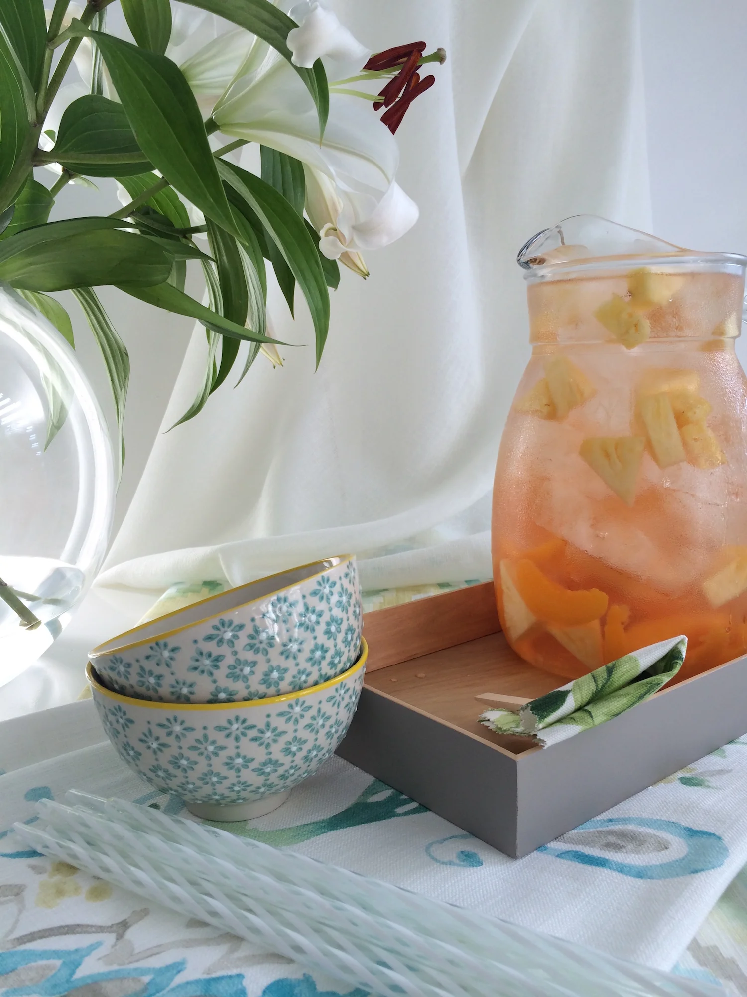 THE SUMMER SANGRIA RECIPE YOU CAN'T LIVE WITHOUT