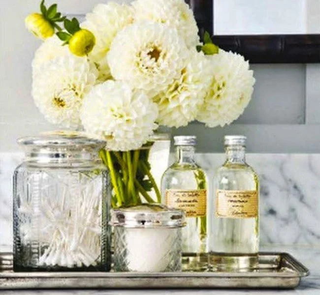 UPGRADE YOUR GUEST BATHROOM IN 6 EASY STEPS!