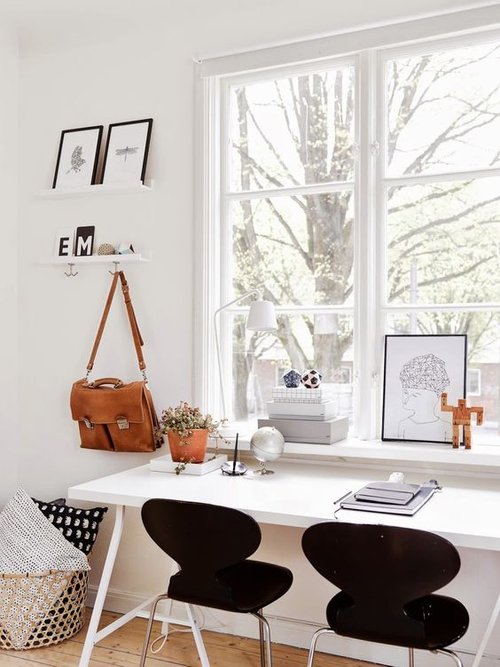 Small Desk Decor Ideas: Transform Your Workspace with Style